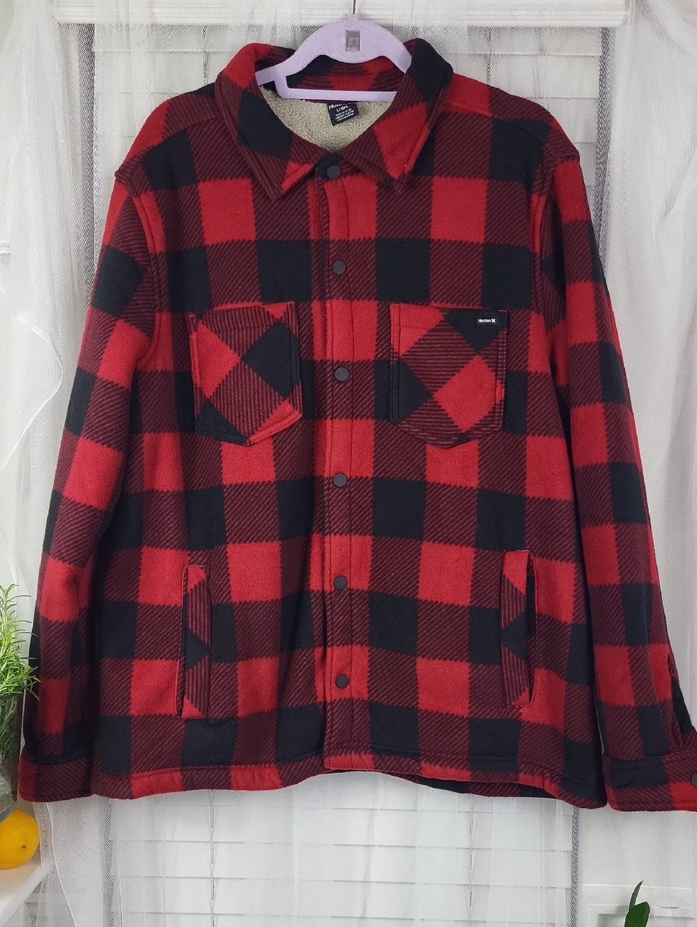 Hurley Men's Red & Black Plaid Button-Up Jacket. Size L/XL